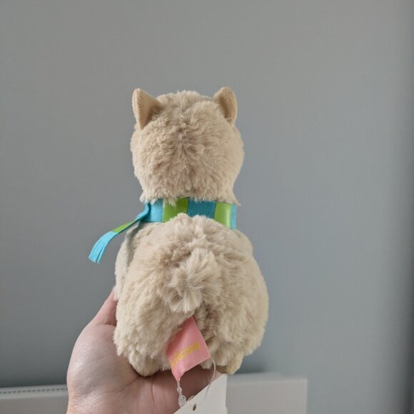 Amuse Winter Series Arpakasso Plush - Picture 4 of 5